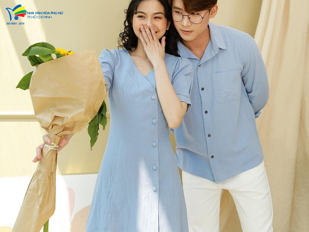 Valentine sẽ càng đáng nhớ hơn khi người yêu chuẩn bị cho chàng trai một món quà là áo sơ mi