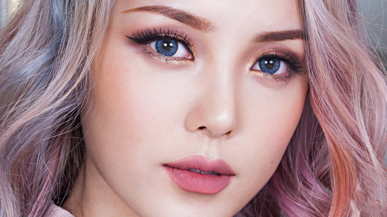 Với phong cách Smoky Eyes đôi mắt của bạn sẽ trở nên cuốn hút hơn khi đi chơi ngày Tết