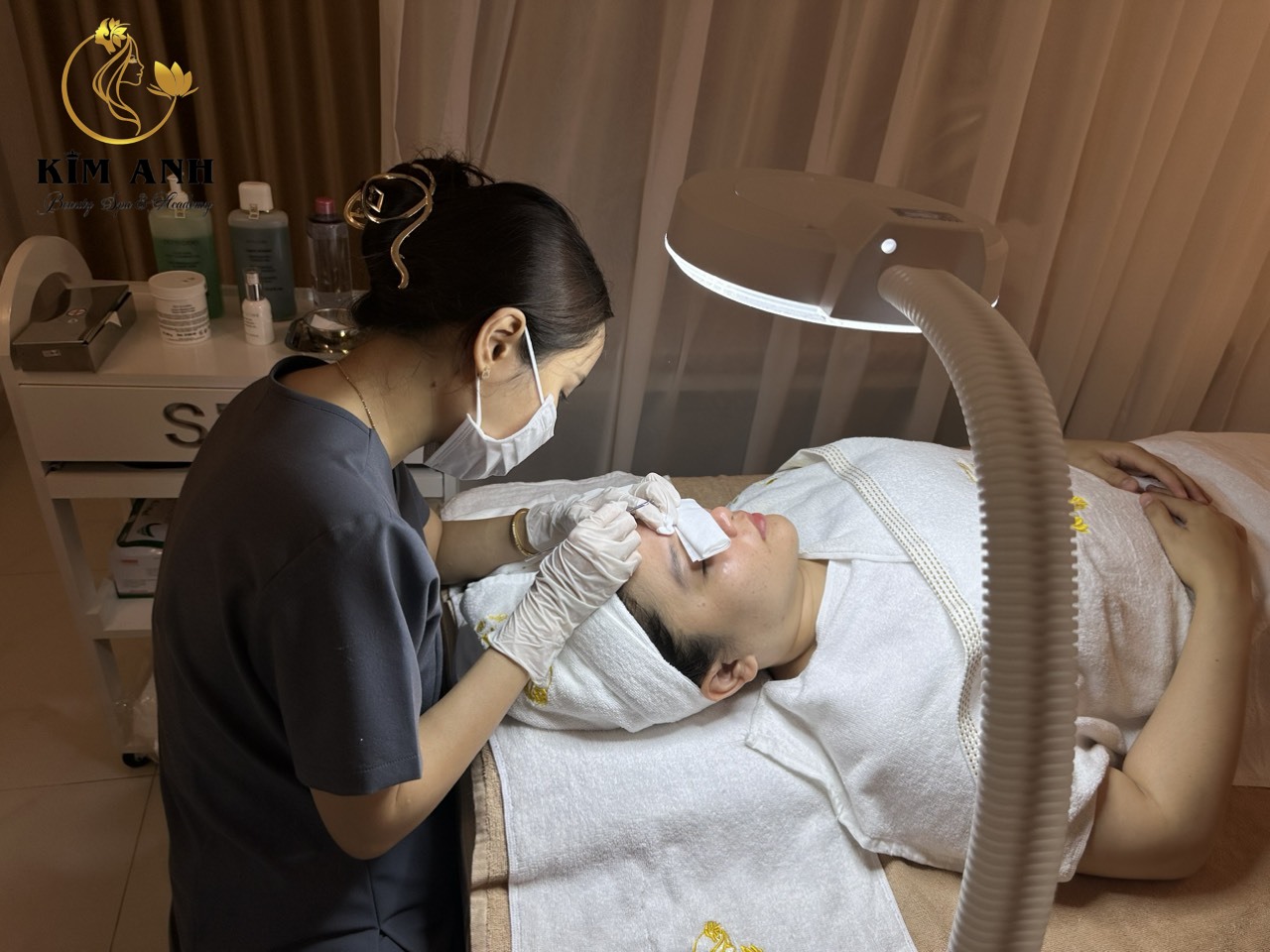 Học nghề spa được xem là ngành không bao giờ lỗi thời trong xu hướng nghề hiện nay